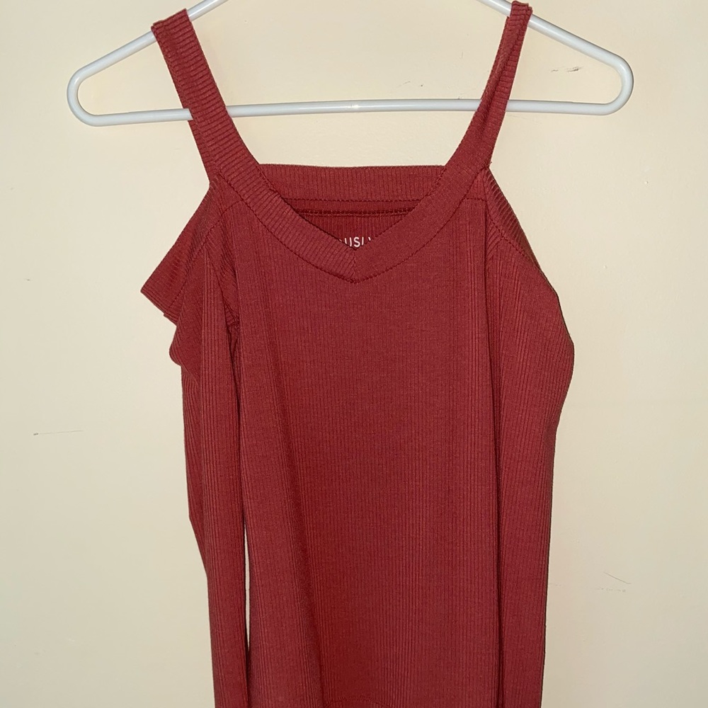 Aeropostale coral cold shoulder ribbed top S